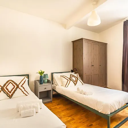 Iflat Lovely 2 Bedroom In Rione Monti Appartamento Roma