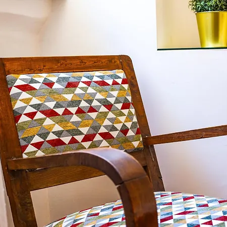 Iflat Lovely 2 Bedroom In Rione Monti *