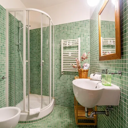 Iflat Lovely 2 Bedroom In Rione Monti Appartamento *